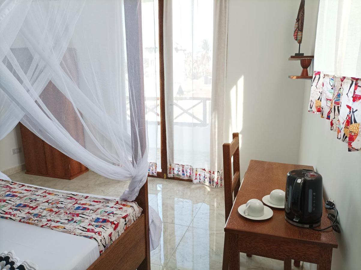 Zanzicrown Hotell Nungwi Exteriör bild